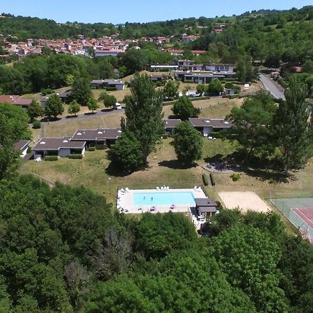 Vvf Montpeyroux Auvergne Parent Kültér fotó